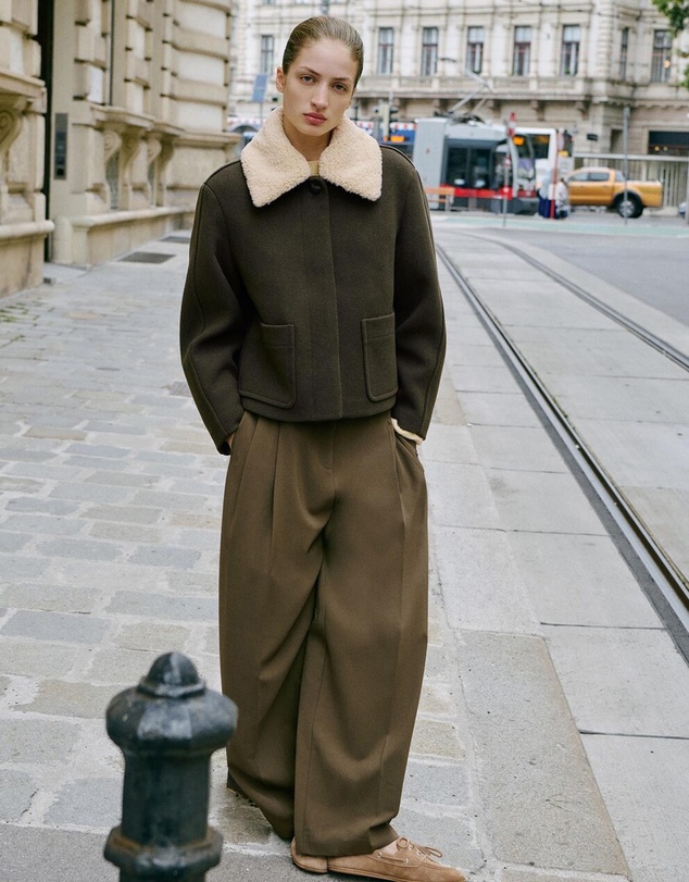 M.N.G - Wide-Leg Mid-Rise Pleated Trousers