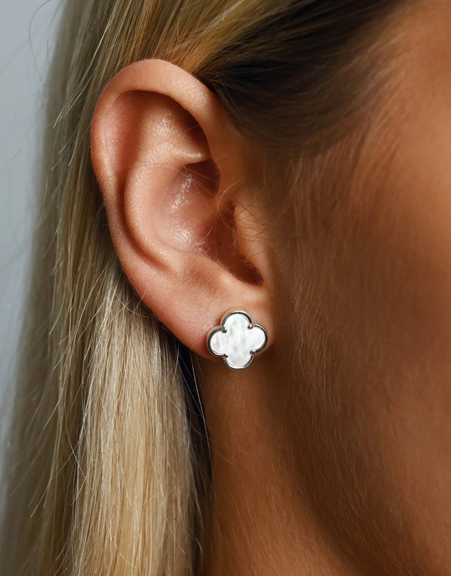 Von Treskow - Clover (Mother of Pearl) Stud Earrings