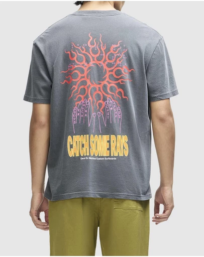 Deus Ex Machina - Catchin Rays Tee