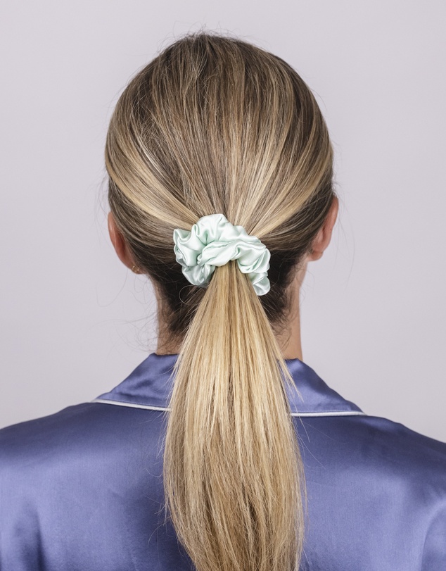 SILK MAGNOLIA - Pure Silk Scrunchie