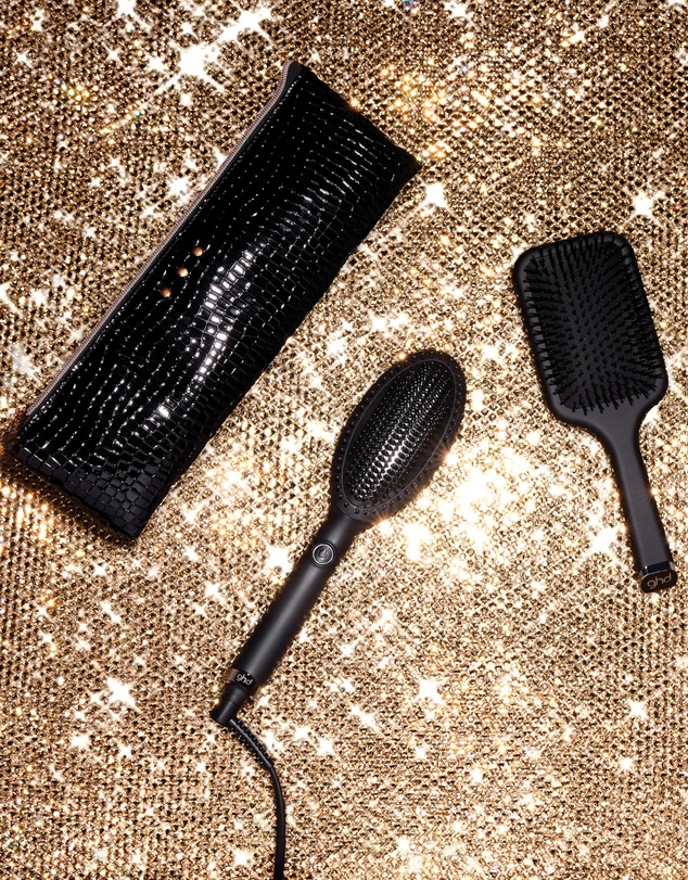 ghd - glide™ Professional Smoothing Hot Brush Gift Set in Black (Valued at $392)