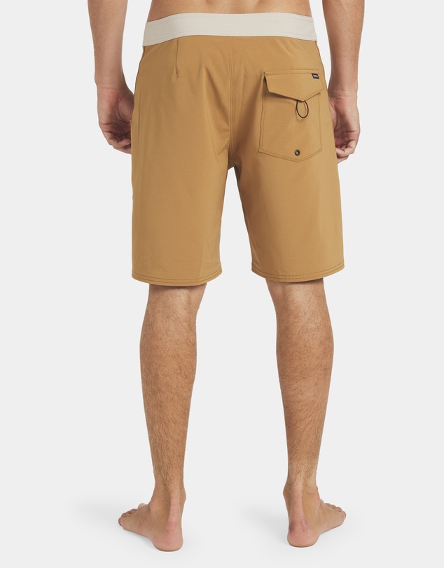 RVCA - Mens Va Trunk Solid 19