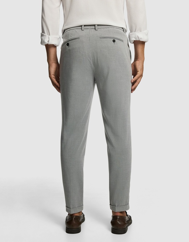 yd. - Motion Slim Cropped Chino