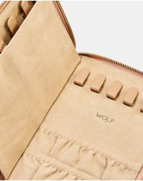 Wolf - Wolf Bella Jewellery Portfolio Mocha