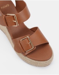 Novo - Belva Wedges