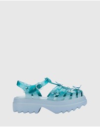 Melissa - Melissa Possession Platform + Susan Fang
