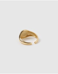 Izoa - Signet Ring