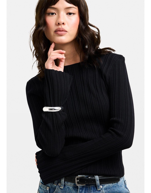 Subtitled - Holland Boat Neck Long Sleeve Knit Top