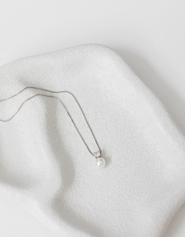 The White Collection - Anna - Minimal Silver Bridal Necklace