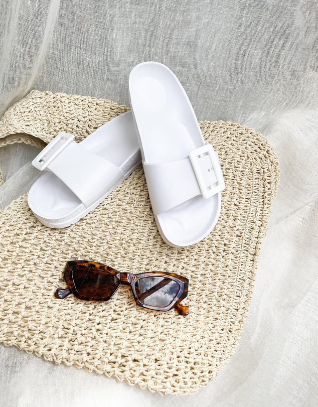 Esther & Co - Summer Slides - White