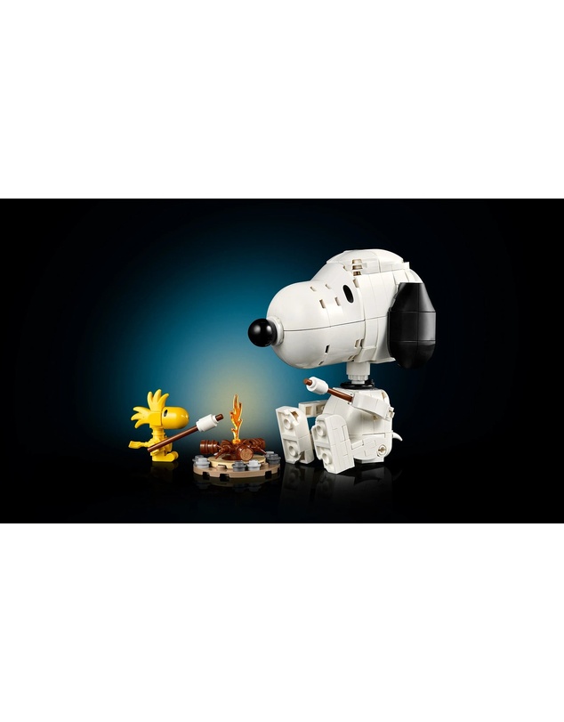 LEGO - 21368 Peanuts: Snoopy's Doghouse