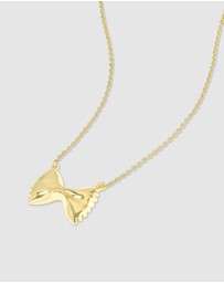 Wanderlust + Co - Bow Tie Pasta Gold Necklace