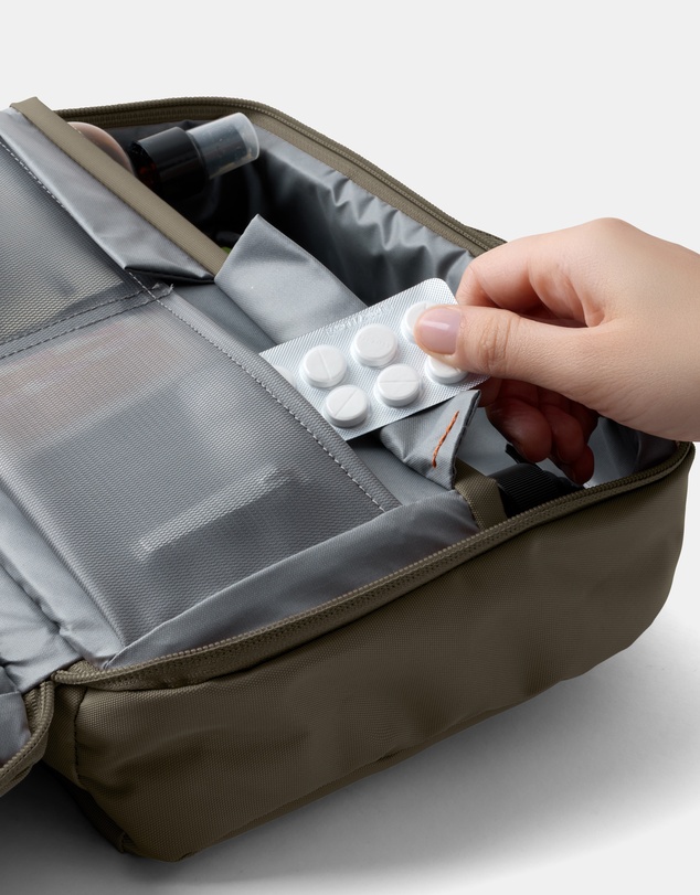 Bellroy - Hanging Toiletry Kit Plus