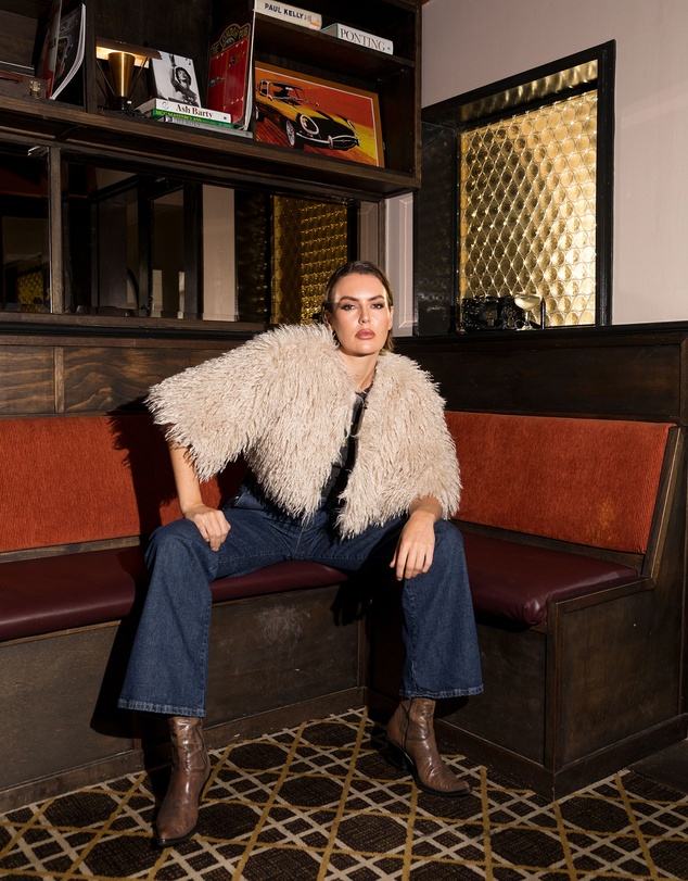 Love and Nostalgia - Little Fur Coat - Ivory