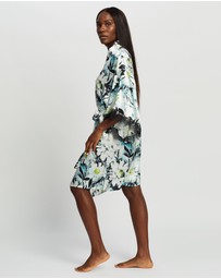 Sainted Sisters - Scarlett Silk Kimono