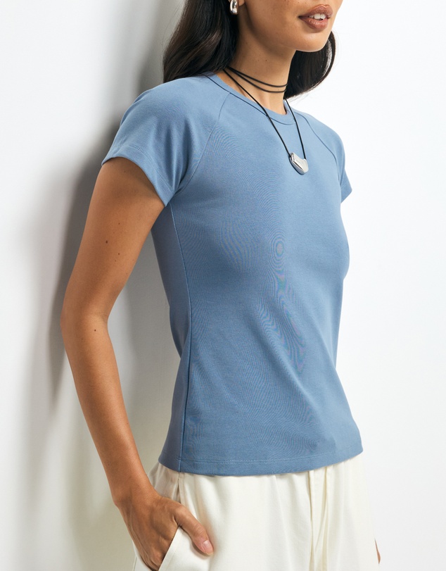 AERE - Organic Cotton Raglan T-Shirt