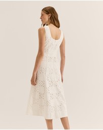 Review - Noosa Embroidered Midi Dress