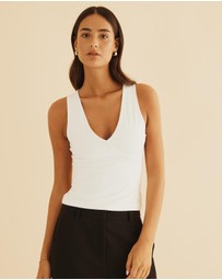 Atmos&Here - V-Neck Bust Detail Tank