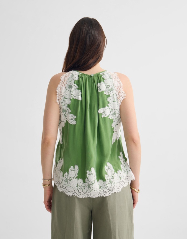 Oxford - Phoebe Lace Trim Top