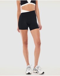 P.E Nation - 5in Wander Bike Shorts