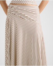 Forever New - Ariel Godet Hanky Hem Skirt