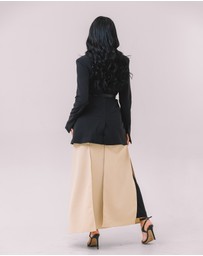 Youmsara - The Meridian Jacket