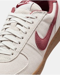 Nike - Field General - Women's