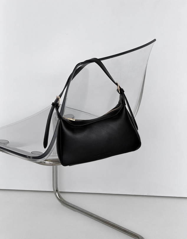 Morgan & Taylor - Anya Shoulder Handbag in Black