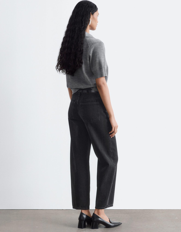 & Other Stories - Tapered Barrel Jeans