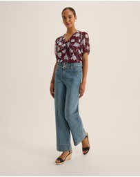 Review - Daphne Floral Blouse