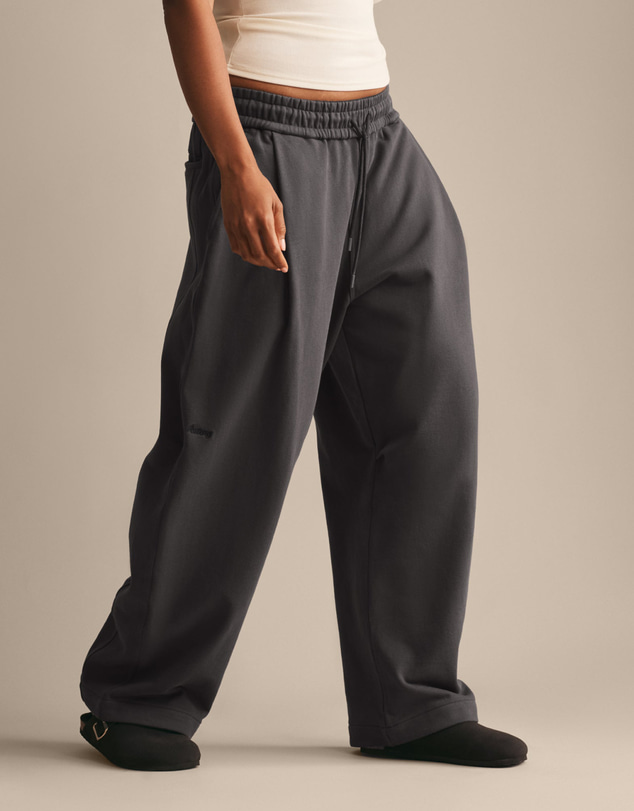 Resting - Cotton Fleece Rocco Barrel Sweat Pant