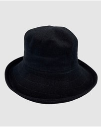 Jacaru - Jacaru 1506 Knitted Bucket Hat - Large Brim
