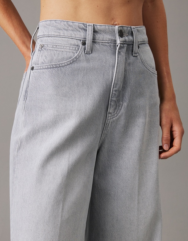 Calvin Klein - High Rise Wide Leg Jeans