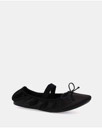 Miss Sofie - Medina Flats