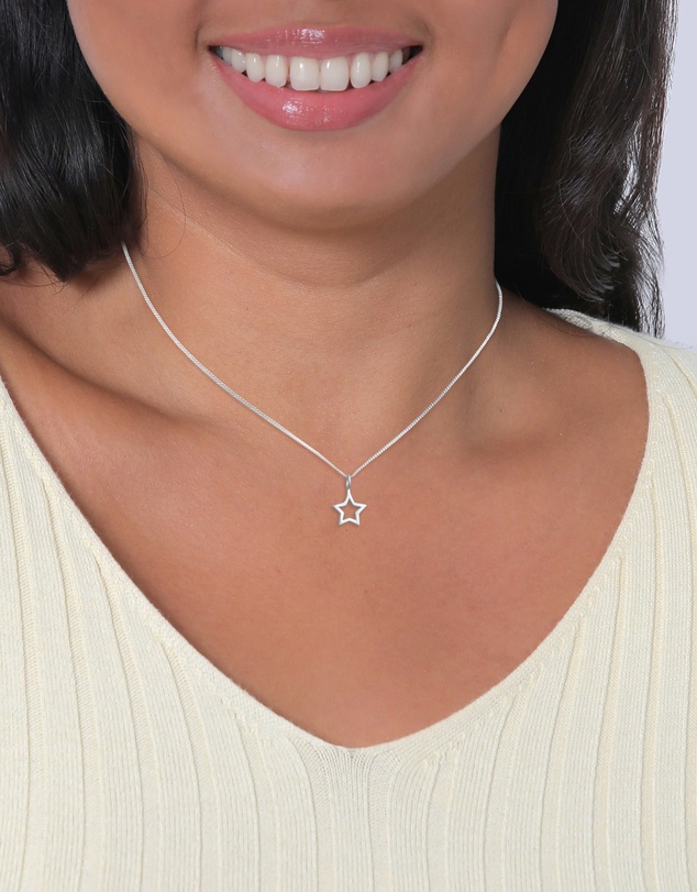 Elli Jewelry - Open Star Pendant Necklace in 925 Silver