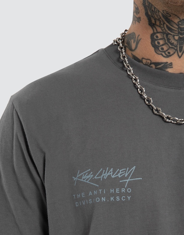 Kiss Chacey - Cloak Dual Curved Tee