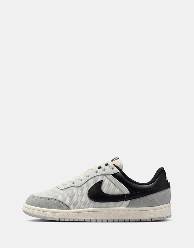 Nike - Air Jordan Skyline Low - Women's