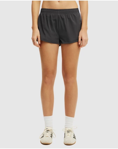 Cotton On Body Active - Active Panelled Woven Shorts
