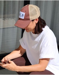 HyperLuxe The Label - Cali Cap