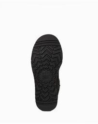 Ozwear Connection Uggs - Ugg Classic Platform Mini Boots (Water Resistant)