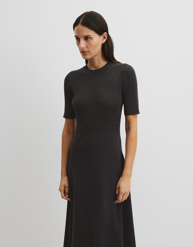 Country Road - Compact Knit Midi Dress