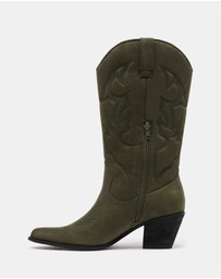 Therapy - Clayton Boots