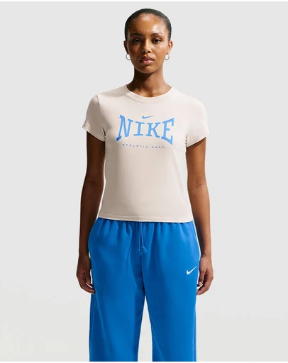 Nike - Sportswear Slim T-Shirt