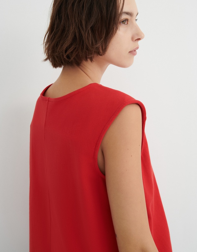 Kowtow - Ember Tank