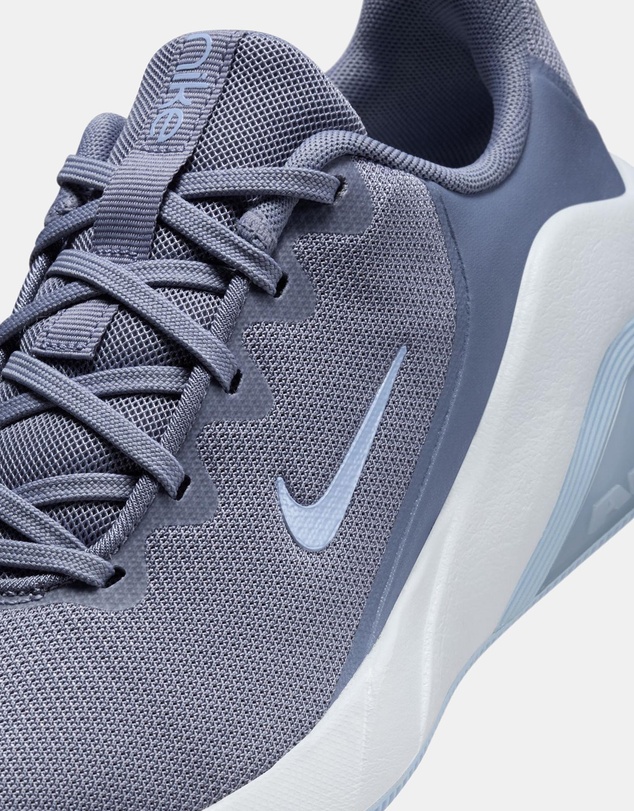 Nike - Zoom Bella 7 - Women's