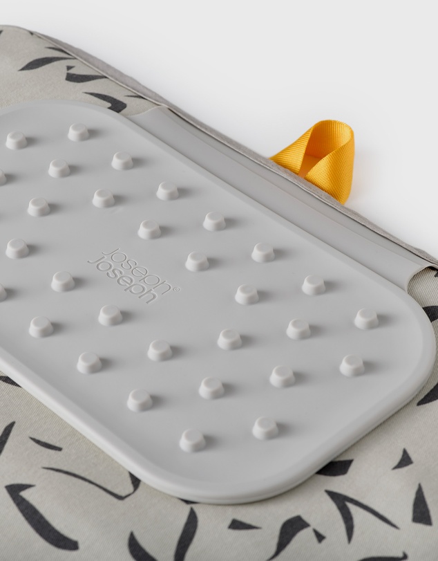 Joseph Joseph - Swift™ Folding Ironing Mat with Silicone Iron Rest (90 x 47 cm) - Ecru