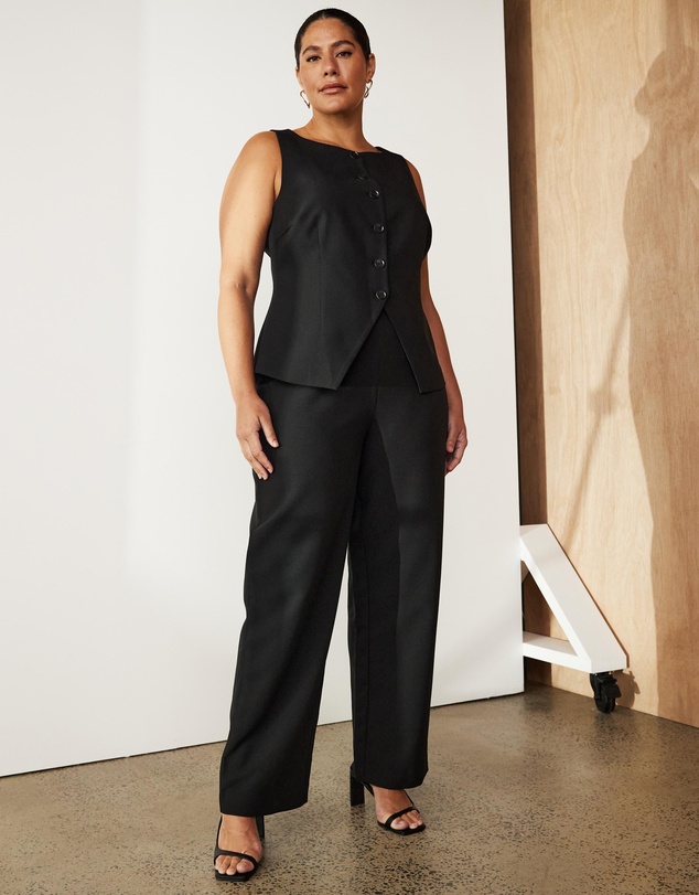 Atmos&Here Curvy - Lottee Scoop Neck Vest