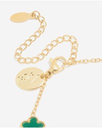 Lovisa - Waterproof Gold Plated Stainless Steel Dark Green Petal Flower Charm Bracelet