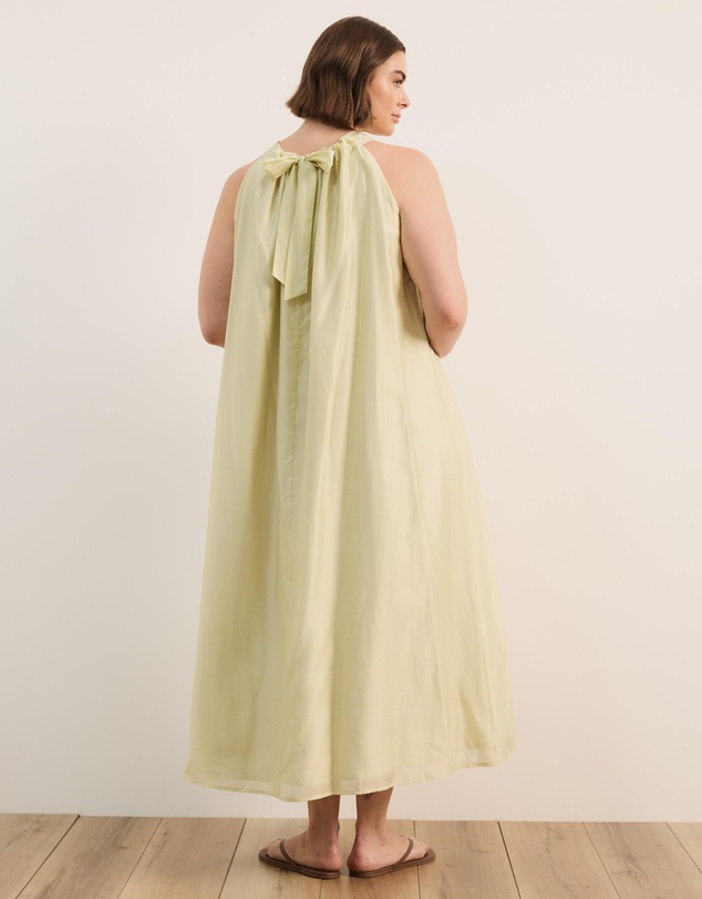 Atmos&Here Curvy - Paloma Voile Cut Away Tie Midi Dress