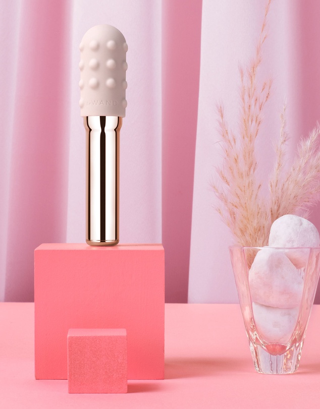 Le Wand - Le Wand Chrome Grand Bullet